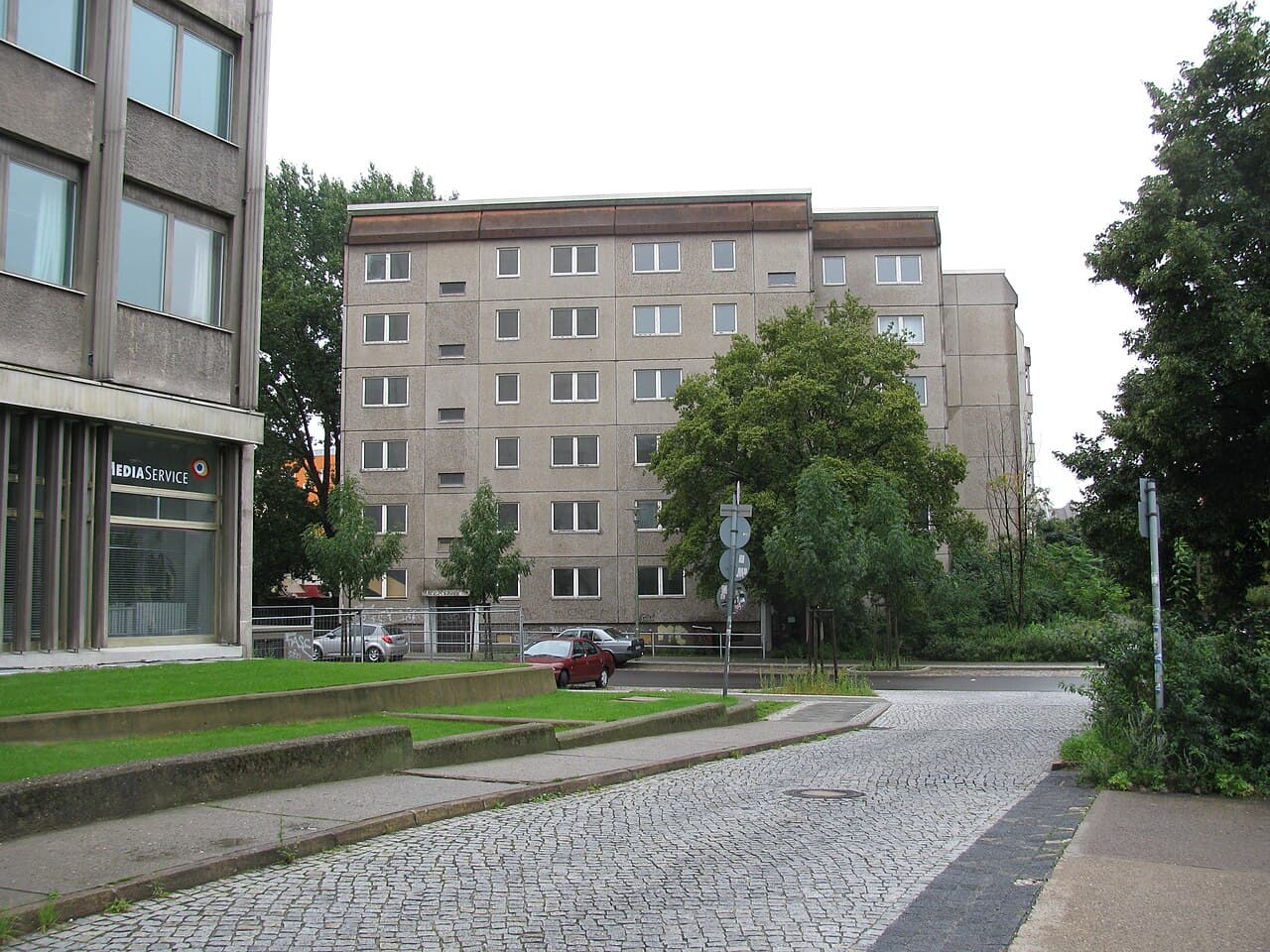 African Book Tour in Berlin: Autor Bunye Ngene liest in Friedrichshain-Kreuzberg